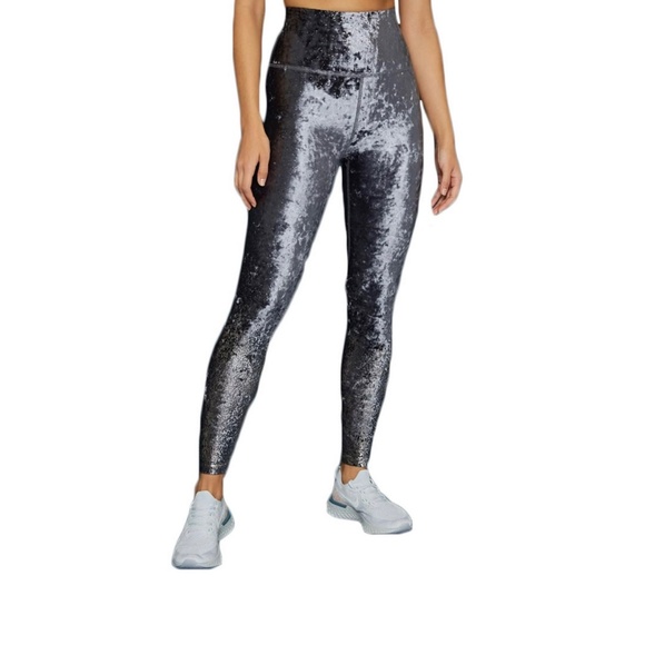 Beyond Yoga Pants - Beyond Yoga Incredible crushed velvet leggings- Size Small